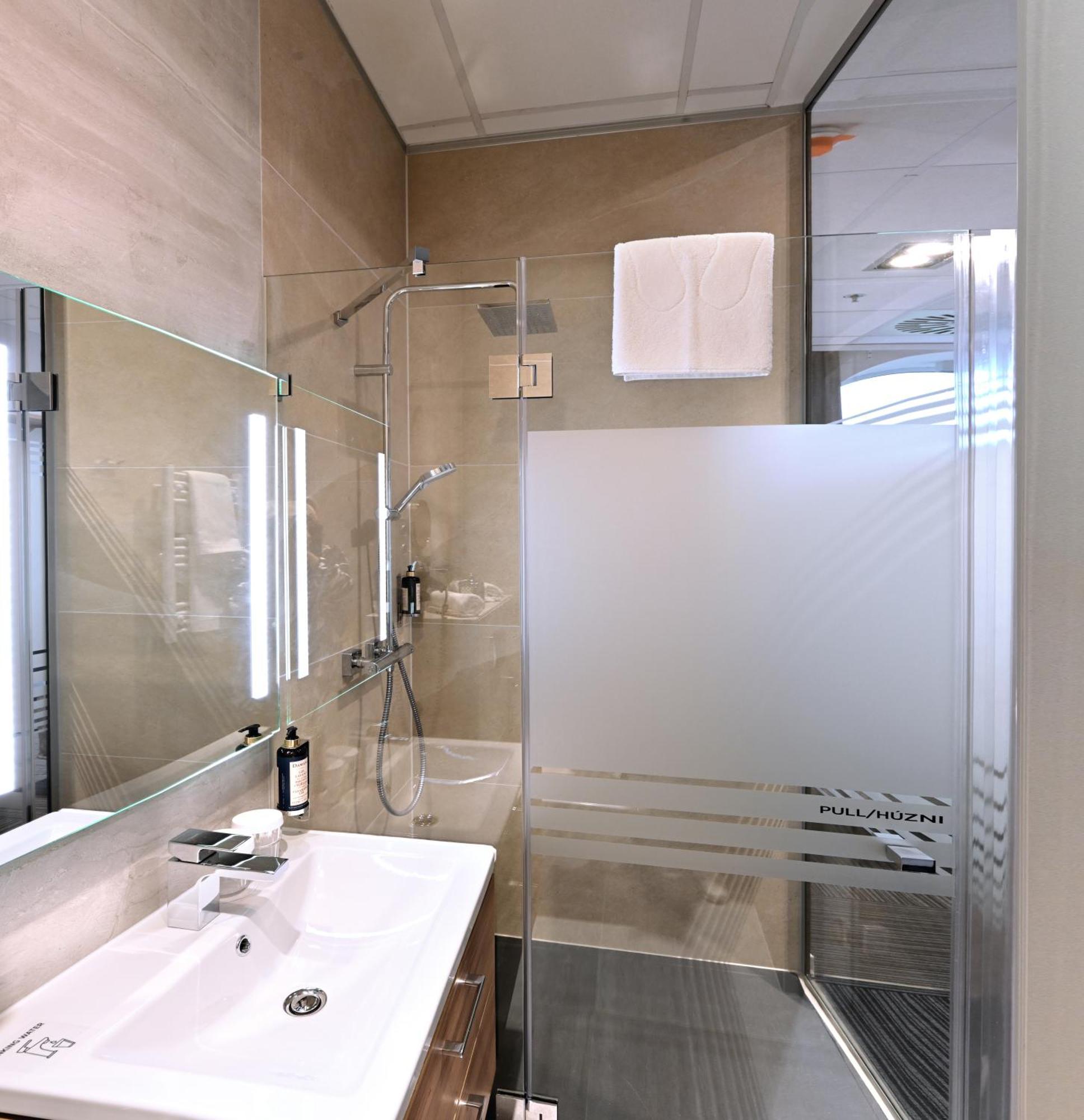 Fashion City Hotel Superior Budapest Kültér fotó
